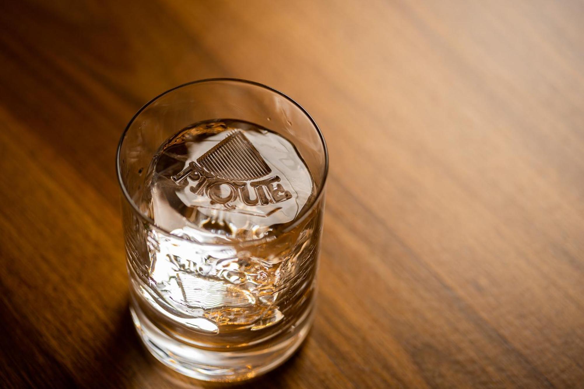 Viceroy Kopaonik Serbia מראה חיצוני תמונה A glass of Old Fashioned with a large ice cube