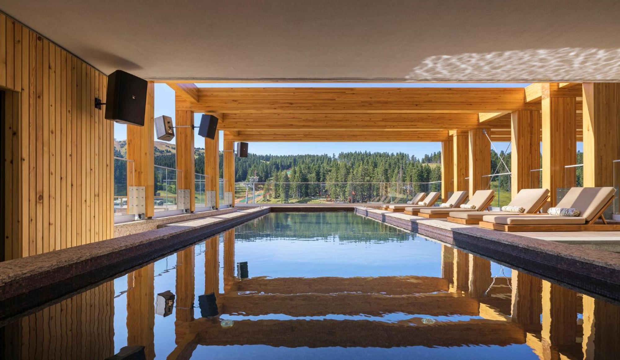 Viceroy Kopaonik Serbia מראה חיצוני תמונה The pool at the Hotel